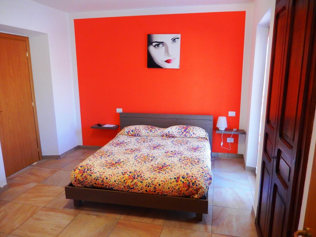 Le Colline Di Maggiora B&B Exterior photo